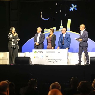 Durante il convegno dell’Ordine degli Ingegneri di Torino consegnato da eVISO un assegno a favore della Fondazione FARO