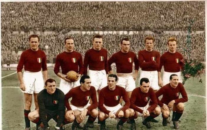 L'immagine più iconica dei campioni del Grande Torino
