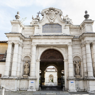 La Certosa di Collegno si illumina di Arancione per  la Giornata mondiale per la Sicurezza dei Pazienti