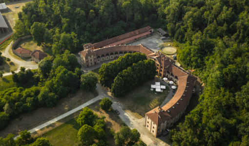 La Rubbianetta torna a splendere: le ex scuderie reali del Parco della Mandria diventano la nuova "casa" degli sport equestri La Rubbianetta torna a splendere: le ex scuderie reali del Parco della Mandria diventano la nuova "casa" degli sport equestri