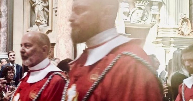 Vendita degli ordini cavallereschi, bufera in casa Savoia: anche Marrone alla corte degli ex Reali Vendita degli ordini cavallereschi, bufera in casa Savoia: anche Marrone alla corte degli ex Reali