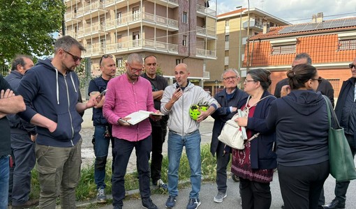 Il sopralluogo della Circoscrizione 5 in via Druento Il sopralluogo della Circoscrizione 5 in via Druento