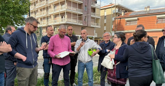 Il sopralluogo della Circoscrizione 5 in via Druento Il sopralluogo della Circoscrizione 5 in via Druento