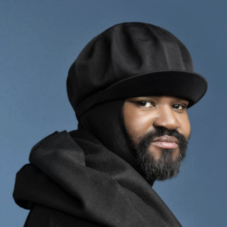 Gregory Porter alla Reggia di Venaria: il cantante jazz in concerto sotto le stelle