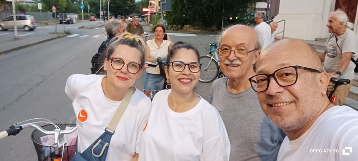 Alcuni dei partecipanti alla biciclettata di ieri sera