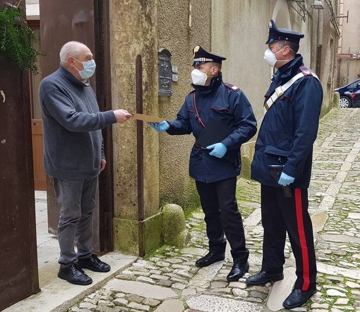Agli anziani più fragili anche in provincia di Torino le pensioni in contanti consegnate dai carabinieri