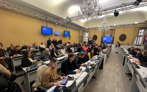 Giornata d'ascolto su suicidi e abbandoni in Consiglio regionale