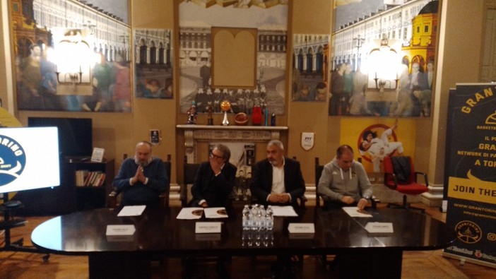 foto conferenza 30 ottobre foto conferenza 30 ottobre