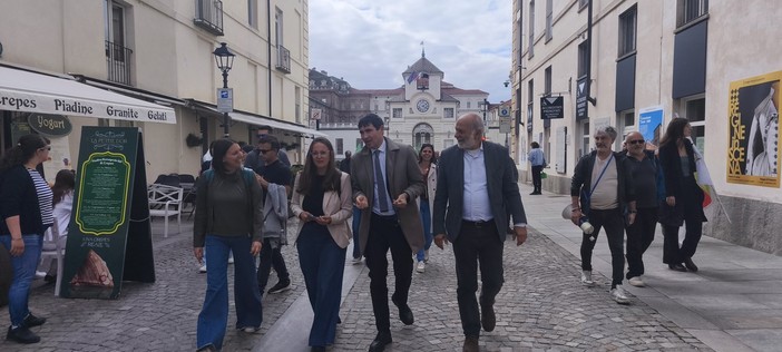 Fratoianni in visita a Moncalieri e Venaria Fratoianni in visita a Moncalieri e Venaria