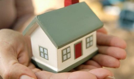 Rivoli taglia l’IMU sulla casa: aliquota dimezzata dal 2026