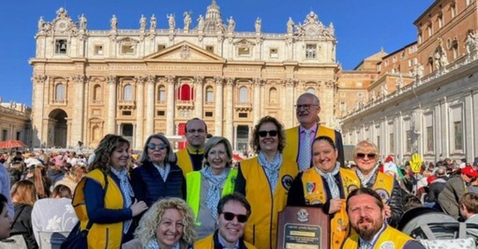 Solidarietà senza confini: i Lions del Nord-Ovest premiano l'impegno di Papa Leone XIV