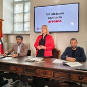 Sanità piemontese in crisi: nel 2025 fuga di medici e infermieri, PD all'attacco Sanità piemontese in crisi: nel 2025 fuga di medici e infermieri, PD all'attacco