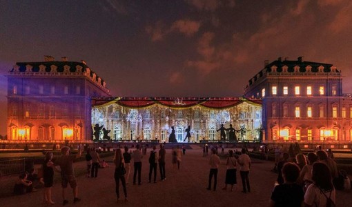 Migliaia di candele, spettacoli e aperitivi al tramonto: tornano le Sere d’Estate alla Reggia di Venaria Migliaia di candele, spettacoli e aperitivi al tramonto: tornano le Sere d’Estate alla Reggia di Venaria