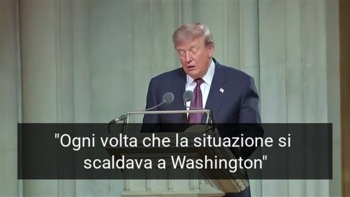 Trump e l'elogio al funerale di Graham: "Piaceva a tutti. Anzi, no" Trump e l'elogio al funerale di Graham: "Piaceva a tutti. Anzi, no"