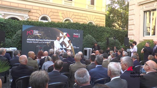 Difesa, al MedOr Day dialogo sul futuro della Nato con l'ammiraglio Cavo Dragone Difesa, al MedOr Day dialogo sul futuro della Nato con l'ammiraglio Cavo Dragone