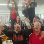 Ex Ilva, operai bloccano l'aeroporto di Genova: "Le piste sono chiuse" Ex Ilva, operai bloccano l'aeroporto di Genova: "Le piste sono chiuse"