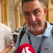 Cernobbio, Vannacci: "Con Salvini stretta di mano tra gentiluomini" Cernobbio, Vannacci: "Con Salvini stretta di mano tra gentiluomini"