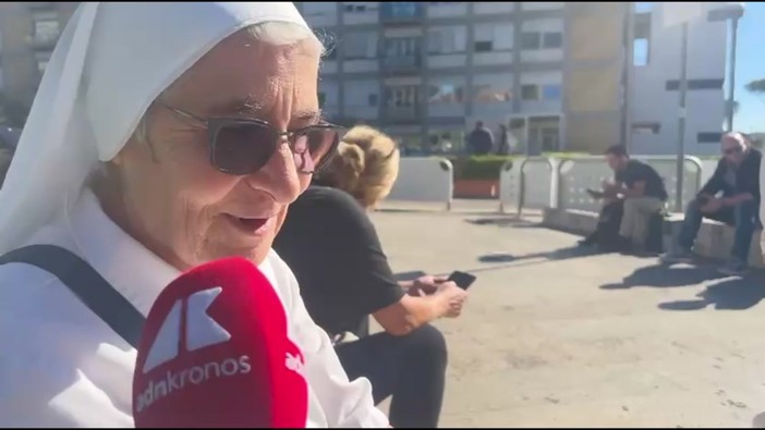 Da Viterbo al Gemelli per Leone XIV, una suora 80enne: "Si può pregare ovunque ma oggi volevo essere vicina al Papa"