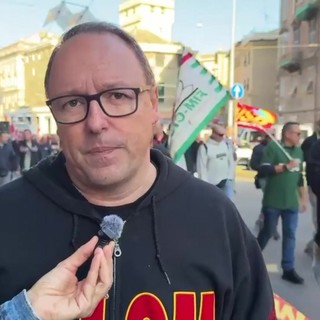 Sciopero lavoratori Ex Ilva a Genova, Bonazzi (Fiom): "Governo faccia ritirare dichiarazione chiusura" Sciopero lavoratori Ex Ilva a Genova, Bonazzi (Fiom): "Governo faccia ritirare dichiarazione chiusura"