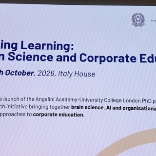 Formazione e intelligenza artificiale, Angelini Academy e UCL firmano un accordo triennale per studiare come cambiare l'apprendimento Formazione e intelligenza artificiale, Angelini Academy e UCL firmano un accordo triennale per studiare come cambiare l'apprendimento