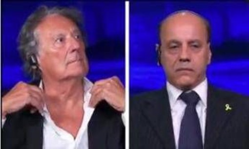 Lite con Iacchetti, parla Mizrahi: &quot;Pace? Ha minacciato di menarmi, non penso voglia stringermi la mano&quot;