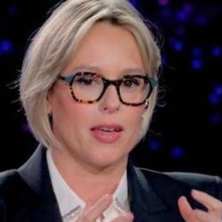 Pellegrini a Verissimo, la risposta a Magnini: "Una storia di 6 anni è importante" Pellegrini a Verissimo, la risposta a Magnini: "Una storia di 6 anni è importante"