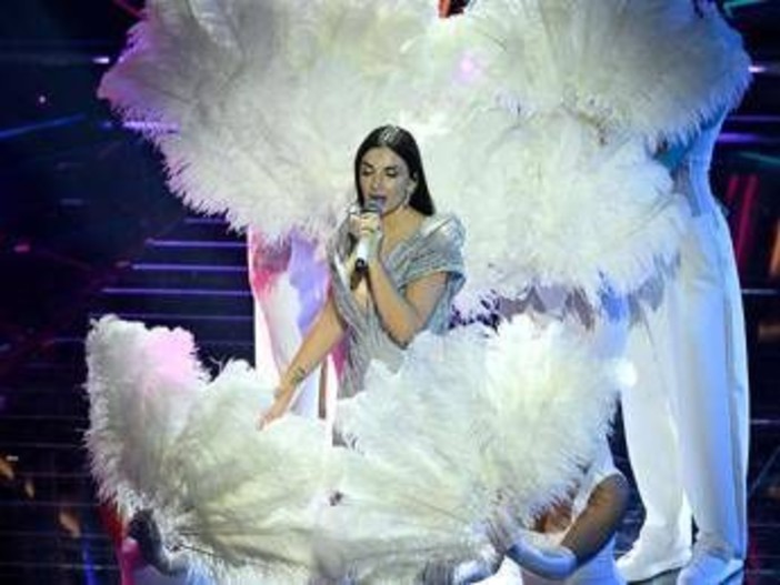 Elettra Lamborghini a caccia di punti per FantaSanremo: "Qua non vinco un tubo" Elettra Lamborghini a caccia di punti per FantaSanremo: "Qua non vinco un tubo"