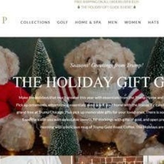 Dal maglione "AmeriChristmas" ai pigiami, Trump lancia la sua collezione per feste Dal maglione "AmeriChristmas" ai pigiami, Trump lancia la sua collezione per feste