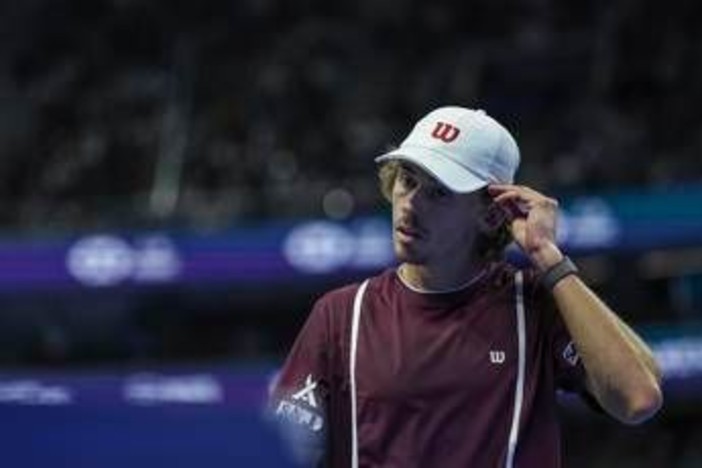 De Minaur 'punge' Zverev: "Alcuni impiegano troppo tempo per servire" De Minaur 'punge' Zverev: "Alcuni impiegano troppo tempo per servire"