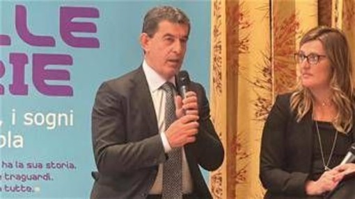 Gasperini (Sin): "Anche un vodcast è fondamentale per conoscere la realtà della sclerosi multipla" Gasperini (Sin): "Anche un vodcast è fondamentale per conoscere la realtà della sclerosi multipla"