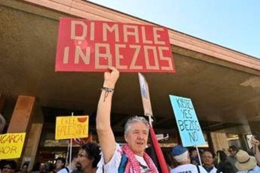 Matrimonio e proteste a Venezia, Jeff Bezos &quot;amareggiato&quot;