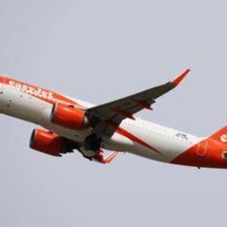 Sciopero 9 e 10 gennaio, dagli aerei ai treni: chi si ferma oggi e domani Sciopero 9 e 10 gennaio, dagli aerei ai treni: chi si ferma oggi e domani