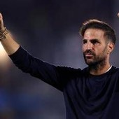 Continua a vincere il Como di Fabregas, Parma ko 2-1 con i gol di Ramon e Kaiki Continua a vincere il Como di Fabregas, Parma ko 2-1 con i gol di Ramon e Kaiki