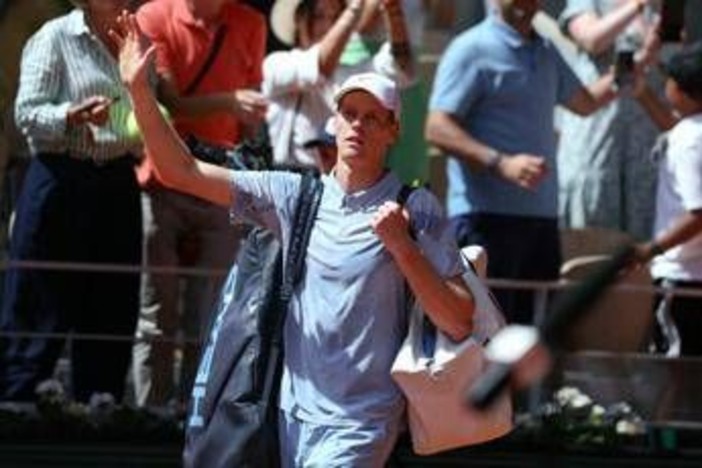 Sinner, McEnroe: "Superman è stato colpito da kryptonite, ma vincerà Wimbledon" Sinner, McEnroe: "Superman è stato colpito da kryptonite, ma vincerà Wimbledon"