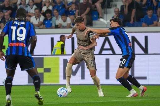 Cagliari corsaro a Bergamo, Atalanta sconfitta per 2-1 Cagliari corsaro a Bergamo, Atalanta sconfitta per 2-1