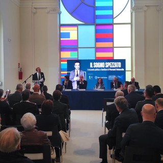 Banca del Fucino porta all’Aquila la mostra dedicata a Piersanti Mattarella