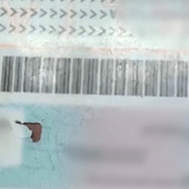 Carte d’identità elettroniche 'decapitate' del microchip: scoperti 3 casi in pochi giorni a Napoli