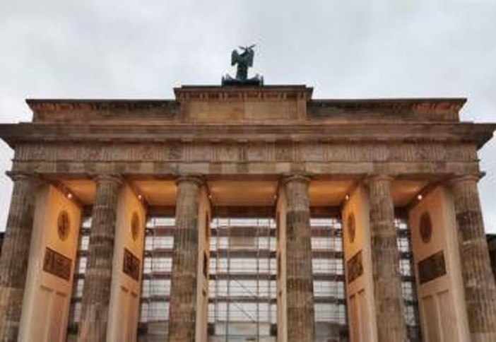 Germania, allarme intelligence: "Rischio conflitto violento con la Russia, in atto guerra ombra contro di noi" Germania, allarme intelligence: "Rischio conflitto violento con la Russia, in atto guerra ombra contro di noi"