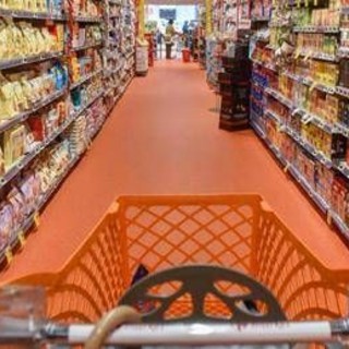 Boom prezzi alimentari, Istat: "Dal 2021 aumentati del 25%" Boom prezzi alimentari, Istat: "Dal 2021 aumentati del 25%"