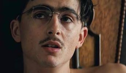 Timothée Chalamet scalza Checco Zalone, 'Marty Supreme' vola in testa al box office italiano Timothée Chalamet scalza Checco Zalone, 'Marty Supreme' vola in testa al box office italiano