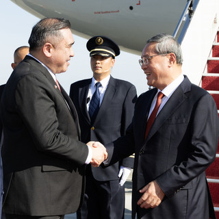 Cina: premier Li in Malesia per incontri leader su cooperazione Asia orientale