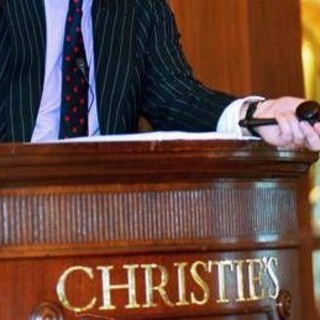 L'uovo Fabergé batte il record, venduto all'asta per 26 milioni di euro L'uovo Fabergé batte il record, venduto all'asta per 26 milioni di euro