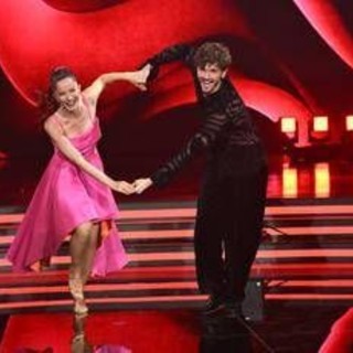 Andrea Delogu e Nikita Perotti a Ballando, oltre la pista: "Non so cosa saremo" Andrea Delogu e Nikita Perotti a Ballando, oltre la pista: "Non so cosa saremo"