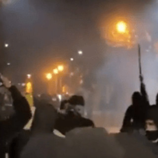 Bbc sotto accusa per doppio standard: Gaza in prima pagina, Iran ignorato Bbc sotto accusa per doppio standard: Gaza in prima pagina, Iran ignorato