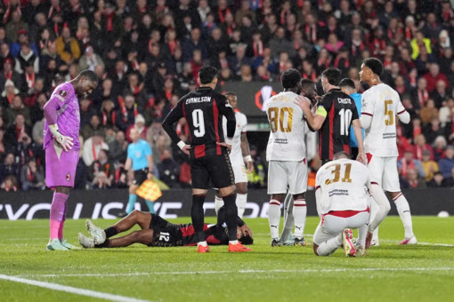 Maignan espulso e il Milan crolla in Europa League, il Bournemouth vince 3-0