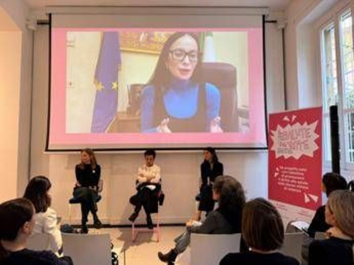 Violenza di genere, Semenzato: "Sostenere donne in accesso a prevenzione e cura" Violenza di genere, Semenzato: "Sostenere donne in accesso a prevenzione e cura"