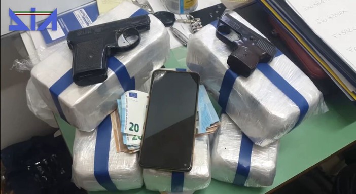 Smantellato traffico di droga tra l’Italia e l’Albania, 23 arresti Smantellato traffico di droga tra l’Italia e l’Albania, 23 arresti