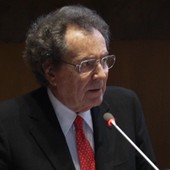Intesa Sanpaolo, nel Piano di Impresa 30% nuovo credito per ambiente e sociale