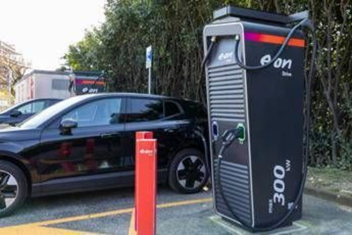 E.On rafforza rete ricarica in Lombardia,inaugurata a Melzo nuova stazione ultra-fast