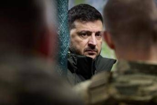 Ucraina, Zelensky: "Chiedere tregua per propaganda e continuare raid è cinismo"